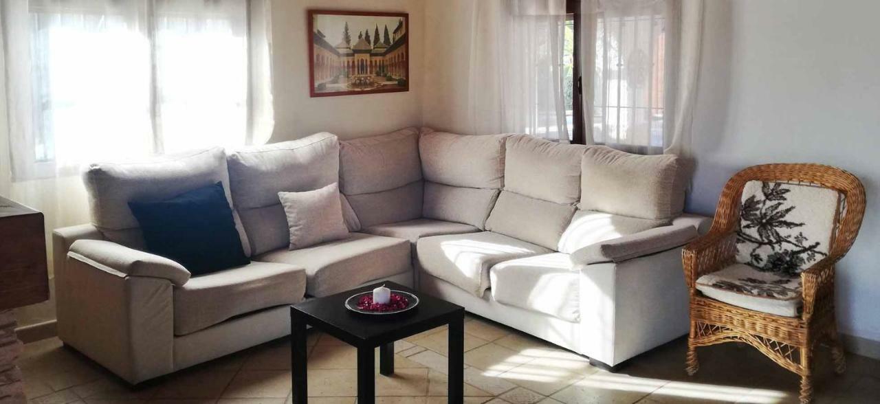 Villa Capricho De Luna Caparacena Εξωτερικό φωτογραφία